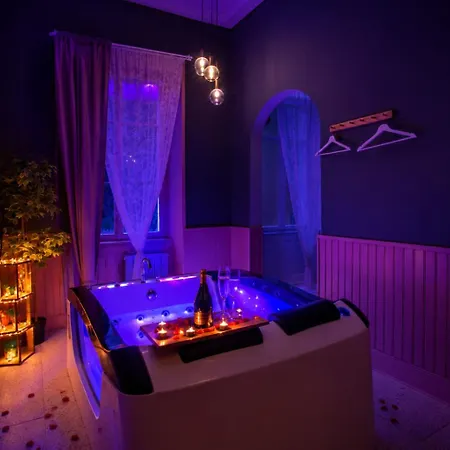 Royale Suite, Jacuzzi Prive, De Luxe A Daire